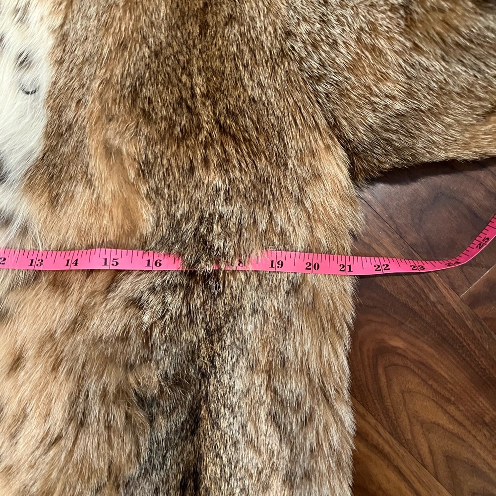 Vintage Real Lynx Fur Coat with Hood - Picture 6 of 9